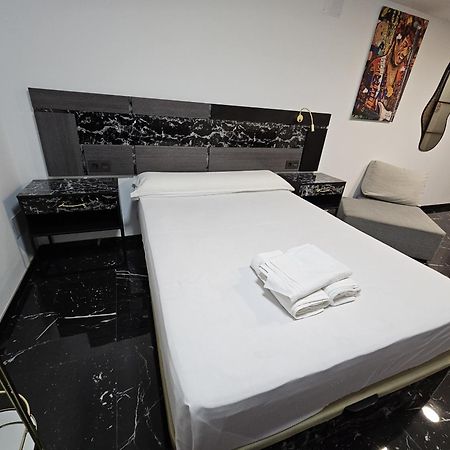 Apartamentos Benidorm Black 외부 사진